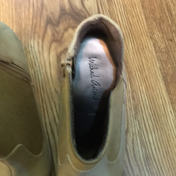 Michael Antonio Tan high heel Shoes Sz 8 Worn once - Picture 8 of 8